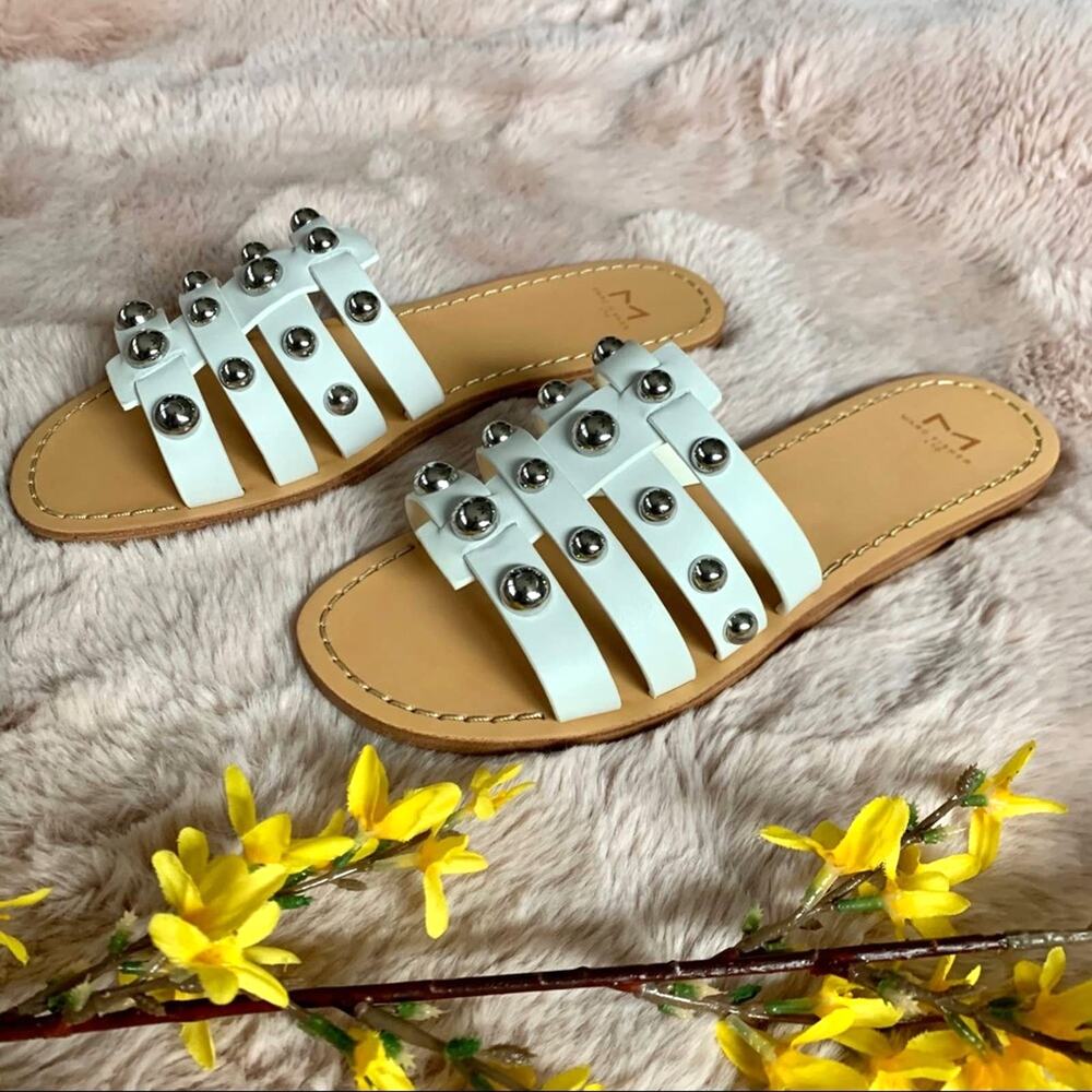 NEW Marc Fisher LTD White Leather Pava Studded Slid On Summer Sandals Size 7